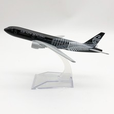 Superworld Yeni Zelanda Boeing 777 16CM Alaşım Uçak Modeli (Yurt Dışından)