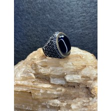 Asteria Jewelry Siyah Oniks Taşlı Gümüş Yüzük - Şık ve Gizemli Tasarım