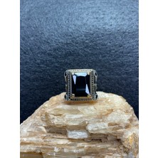 Asteria Jewelry Siyah Zirkon Taşlı Gümüş Yüzük - Asil ve Göz Alıcı