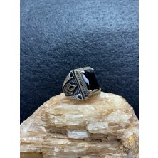Asteria Jewelry Siyah Zirkon Taşlı Gümüş Yüzük - Asil ve Göz Alıcı