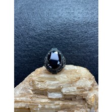 Asteria Jewelry Siyah Zirkon Taşlı Gümüş Yüzük - Asil ve Göz Alıcı