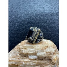 Asteria Jewelry Siyah Zirkon Taşlı Gümüş Yüzük - Asil ve Göz Alıcı