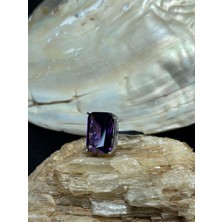 Ametist Taşlı Kadın Gümüş Yüzük - Doğanın Sakinleştirici Işıltısı