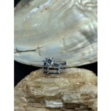 Asteria Jewelry Beyaz Zirkon Taşlı Kadın Gümüş Yüzük - Şıklığın ve Asaletin Simgesi