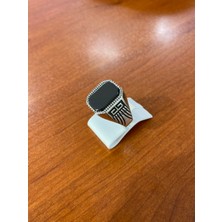 Firuze Gümüş Motifli Siyah Taşlı Gümüş Erkek Yüzük