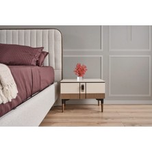 Doressa Avina Komodin