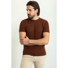 Düz Fındık Rengi Slim Fit Bisiklet Yaka Erkek Triko T-Shirt