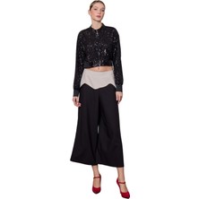 Romulus Geometrik Krem Garnili ve Payet Bant Süslemelerle Çan Kesim Pantolon