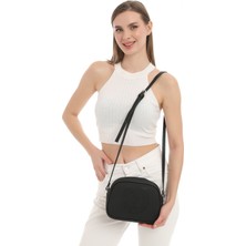 Beverly Hills Polo Club Siyah Kadın 22X16X9 cm Çapraz Çanta 05BHPC8031