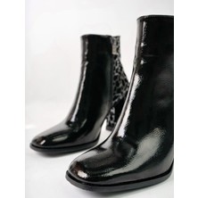 Marshetta Shoes Icona Model Kırık Rugan Siyah Desenli  Kadın Topuklu Bot