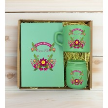 Bk Gift Kişiye Özel Isimli Dtf Anne Temalı Yeşil Defter & Kahve Fincanı & Mum Hediye Seti-6, Anneye Hediye, Anneler Günü Hediyesi