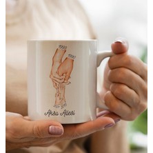 Bk Gift Kişiye Özel Aile El Tasarımlı Beyaz Kupa Bardak -2, Anneye Hediye, Yeni Doğum Hediyesi