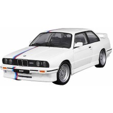 Bburago 1:24 Bmw M3 1988 Model Araba - Beyaz