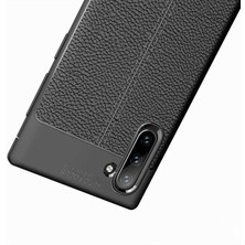 Mutcase - Samsung Galaxy Note 10 - Kılıf Auto Focus Karbon Niss Silikon Kapak - Kırmızı