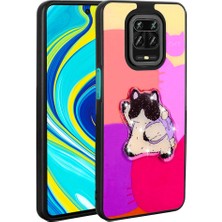 Mutcase - Xiaomi Redmi Note 9s - Kılıf Parlayan Kabartmalı Ikonik Figürlü Amas Silikon Kapak - Mor