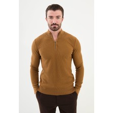 Dokulu Kamel Rengi Slim Fit Fermuarlı Yarım Balıkçı Yaka Erkek Triko Kazak