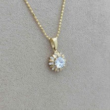 By Burak Gold Çiçek Form Tektaş Kolye Ucu – KLU0517