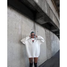 Tarz Yeri Oversize Üç Iplik Bisiklet Yaka Baskılı Sweatshirt - Beyaz