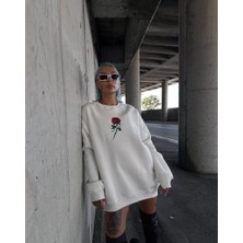 Tarz Yeri Oversize Üç Iplik Bisiklet Yaka Baskılı Sweatshirt - Beyaz