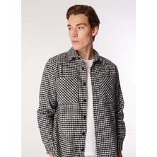 Jeep Relaxed Gömlek Yaka Kareli Siyah Erkek Gömlek J4WM-GML7210