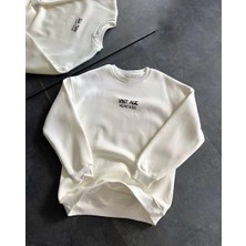 Bisiklet Yaka Üç Iplik Baskılı Oversize Sweatshirt - Beyaz