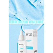 BATÇI SKIN CARE Nemlendirici Ve Aydınlatıcı Hyalüronik Asit, Arbutin, Niacinamide Serumu - 30ml