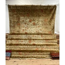 Şirvan Halı El Dokuma Yerli Uşak Halı - 273 X 336