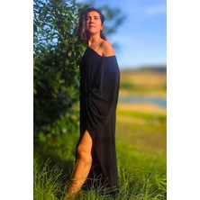Due Stelle Uzun Siyah V Yaka Oversize Kaftan Elbise - Yanları Yırtmaçlı Elbise - Ön ve Arka Yüzü Giyilebilir