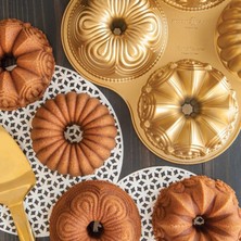 Nordic Ware 4´lü Bundt Şekilleri Kek Kalıbı