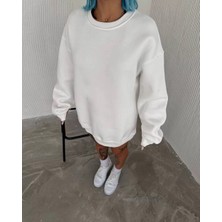 Tarz Yeri Kışlık Bisiklet Yaka Üç Iplik Basic Sweatshirt - Beyaz