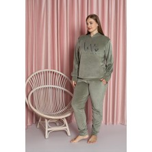 Lady Açık Yeşil Büyük Beden Kadife Pijama Takımı