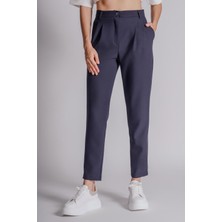 Kadın Yandan Cepli Arka Cep Fleto Beli Lastikli ve Pilili Slim Fit Pantolon Lacivert