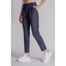 Kadın Yandan Cepli Arka Cep Fleto Beli Lastikli ve Pilili Slim Fit Pantolon Lacivert