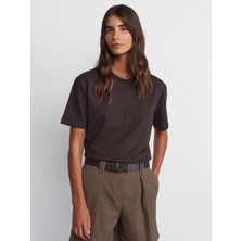 Dilvin 30312 Dekoratif Dikişli Bisiklet Yaka Tshirt-Koyu Kahve