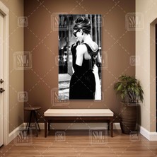 SML Tablo Audrey Hepburn Arkası Dönük Breakfast At Tiffanys Hollywood Ikon Boyuna Dikey Kanvas Tablo