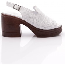 Dgn 55 Kadin Yandan Bağlamali Sandalet