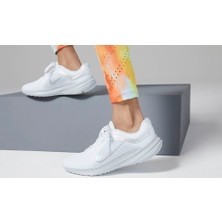 Nike Wmns Nike  Quest 5 Kadın Beyaz Koşu Ayakkabısı DD9291-100
