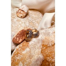 Mooni Accessories x Model Zirkon Taşlı Altın Gümüş Çift Renk Detaylı Şık Paslanmaz Çelik Küpe