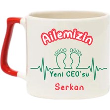 Clicksy Kişiye Özel "ailemizin Yeni Ceo'su" ve Bebeğinizin Ismi  Yazan Kırmızı Saplı Kupa Bardak