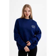 Kadın Oversize Şardonlu Nakış Işlemeli Yeşil Sweatshirt