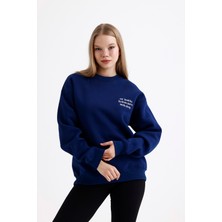 Kadın Oversize Şardonlu Nakış Işlemeli Yeşil Sweatshirt