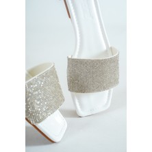 Capone Outfitters Marga Taşlı Tek Bantlı Düz Topuk Kapitoneli Kadın Terlik