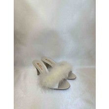 Tüylü Gelin Terliği