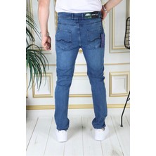 Erkek Açık Mavi Renk Regular Fit Rahat Kesim Esnek Likralı Denim Jeans Şık Kot Pantolon