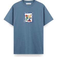 Coutliner Flowers Regular T-Shirt