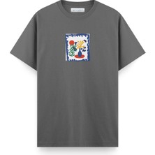 Coutliner Flowers Regular T-Shirt