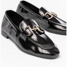 Shemard  Siyah Rugan Toka Aksesuarlı Günlük Kadın Babet