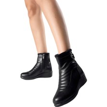 Liger Kadın Fermuarlı Kürklü Soğuk Geçirmez Hafif Kaydırmaz Taban Bot (36-42 Numara) SİYAH