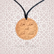Markajda 4 Esma (El-Alîm, El-Azîz, El-Muktedir ve El-Aliyy) Başarı Kolyesi - Saf Bakır