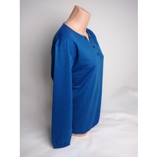 Yaşar Triko Kadın Indigo Armut Yaka Dört Düğmeli Uzun Kollu Bilek Lastikli Yan Yırtmaçlı Iki Iplik Bluz